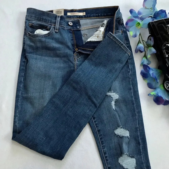 Levi's NWT 710 Super Skinny Distressed Jeans Women 4/27 - Picture 5 of 11